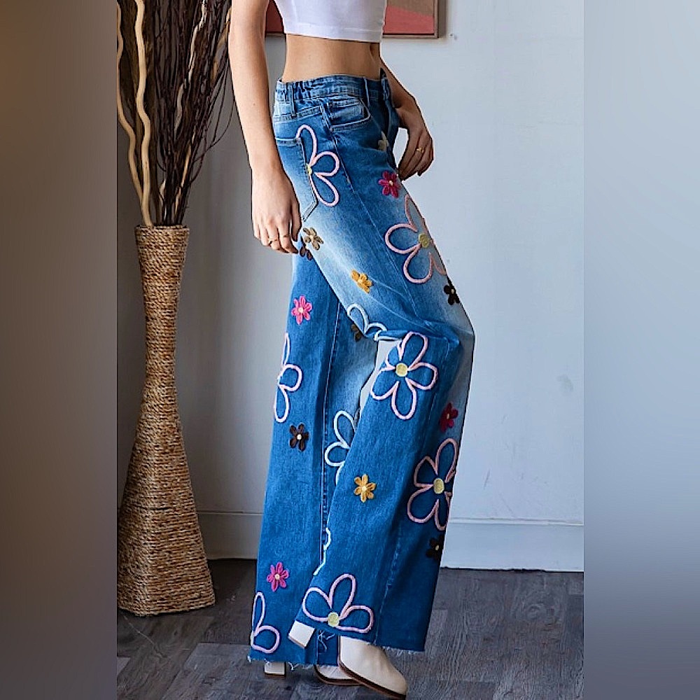 Oli & Hali 70s Retro Hippie Floral Embroidered Straight Wide Leg Jeans - Picture 2 of 12